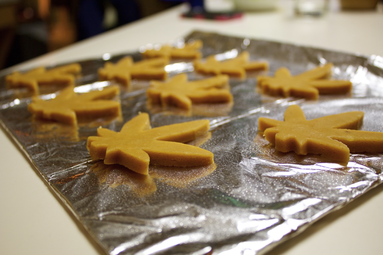 Vegan peanut Butter marijuana cookie recipe with Sriracha